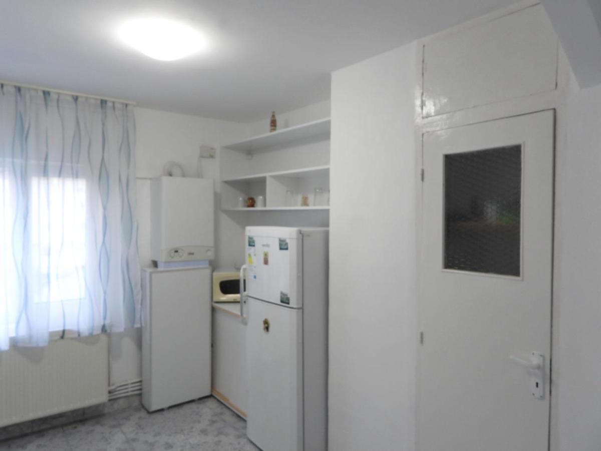 Simoliv Home Otopeni Buitenkant foto