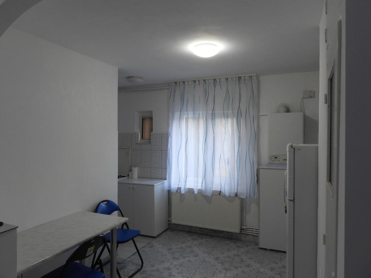 Simoliv Home Otopeni Buitenkant foto